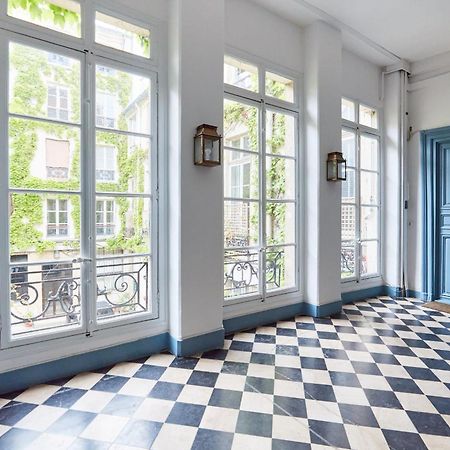 Place Des Vosges - 1Br With Balcony - Cityapartmentstay Paris Exterior foto