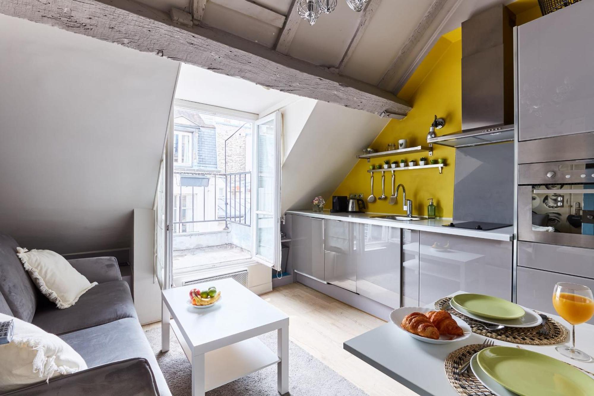 Place Des Vosges - 1Br With Balcony - Cityapartmentstay Paris Exterior foto
