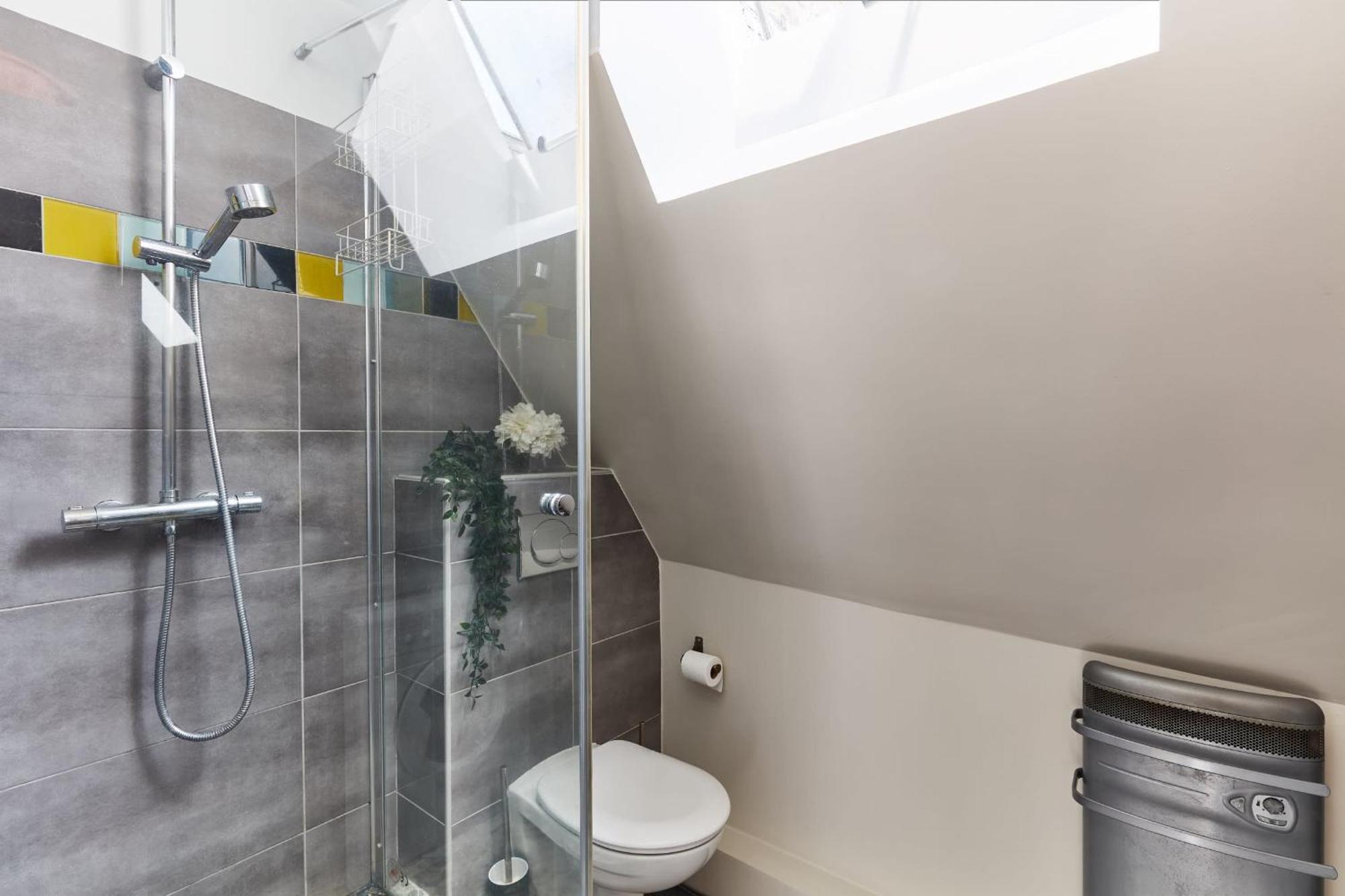 Place Des Vosges - 1Br With Balcony - Cityapartmentstay Paris Exterior foto